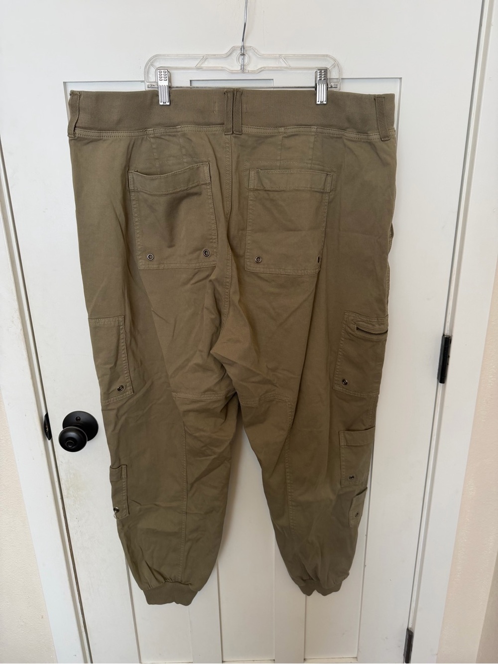 Torrid Festi Cargo Jogger Amy Olive Green Pockets NWT Plus Size 18 R - Picture 9 of 15